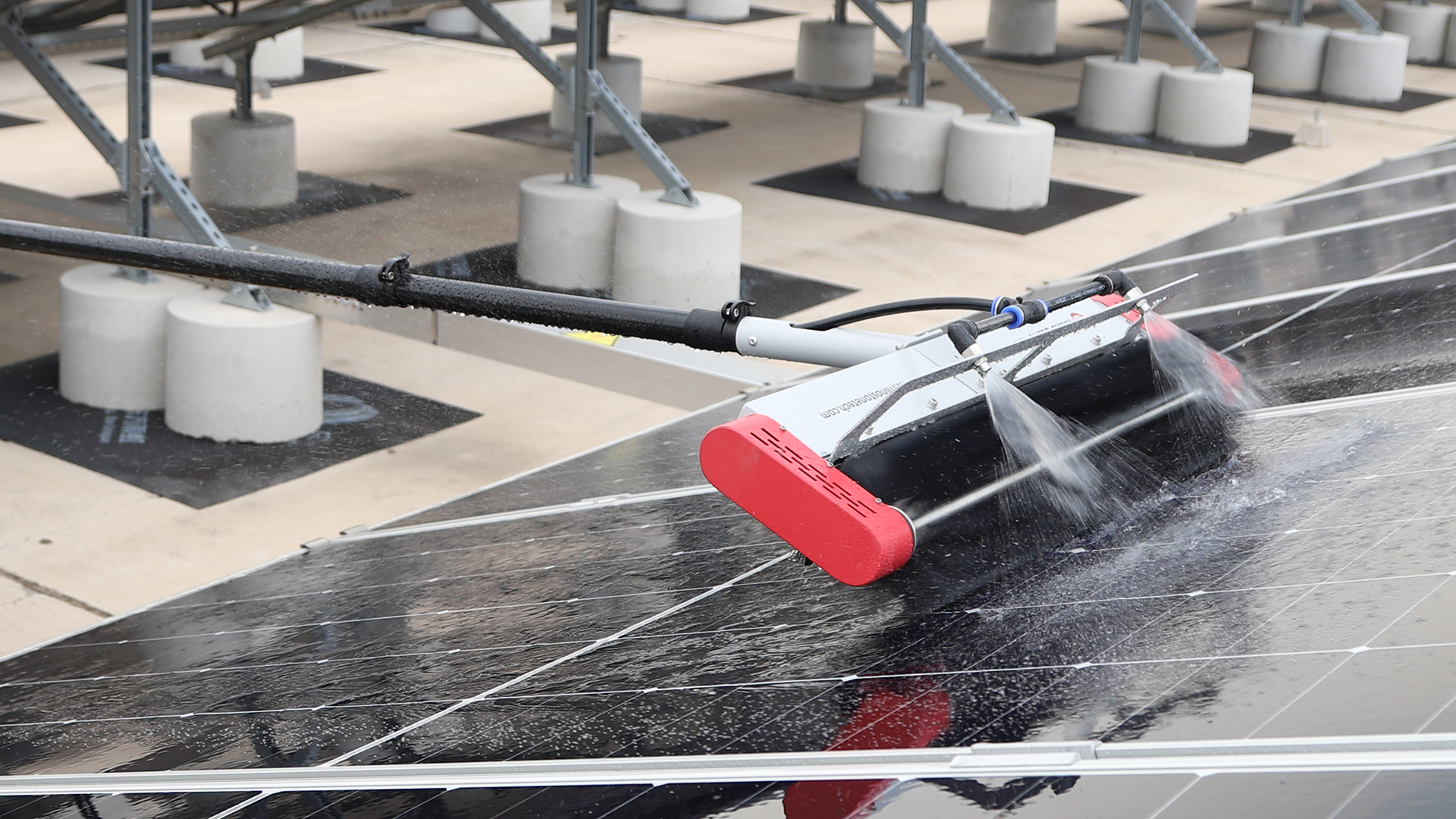 EH3 Pro solar panel cleaning solution setup