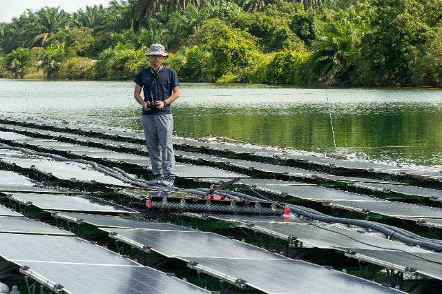 Malaysia solar cleaning field project